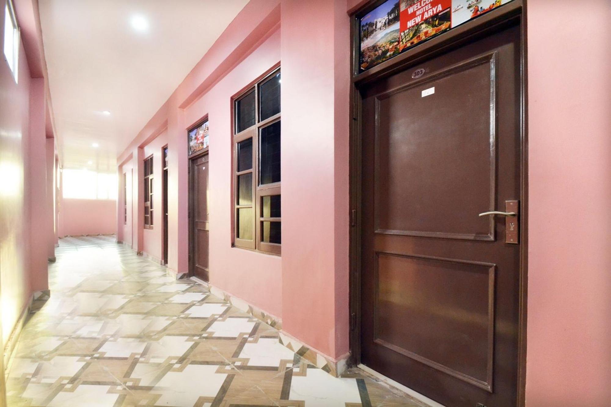 Hotel O Galaxy Nayagaon Extérieur photo