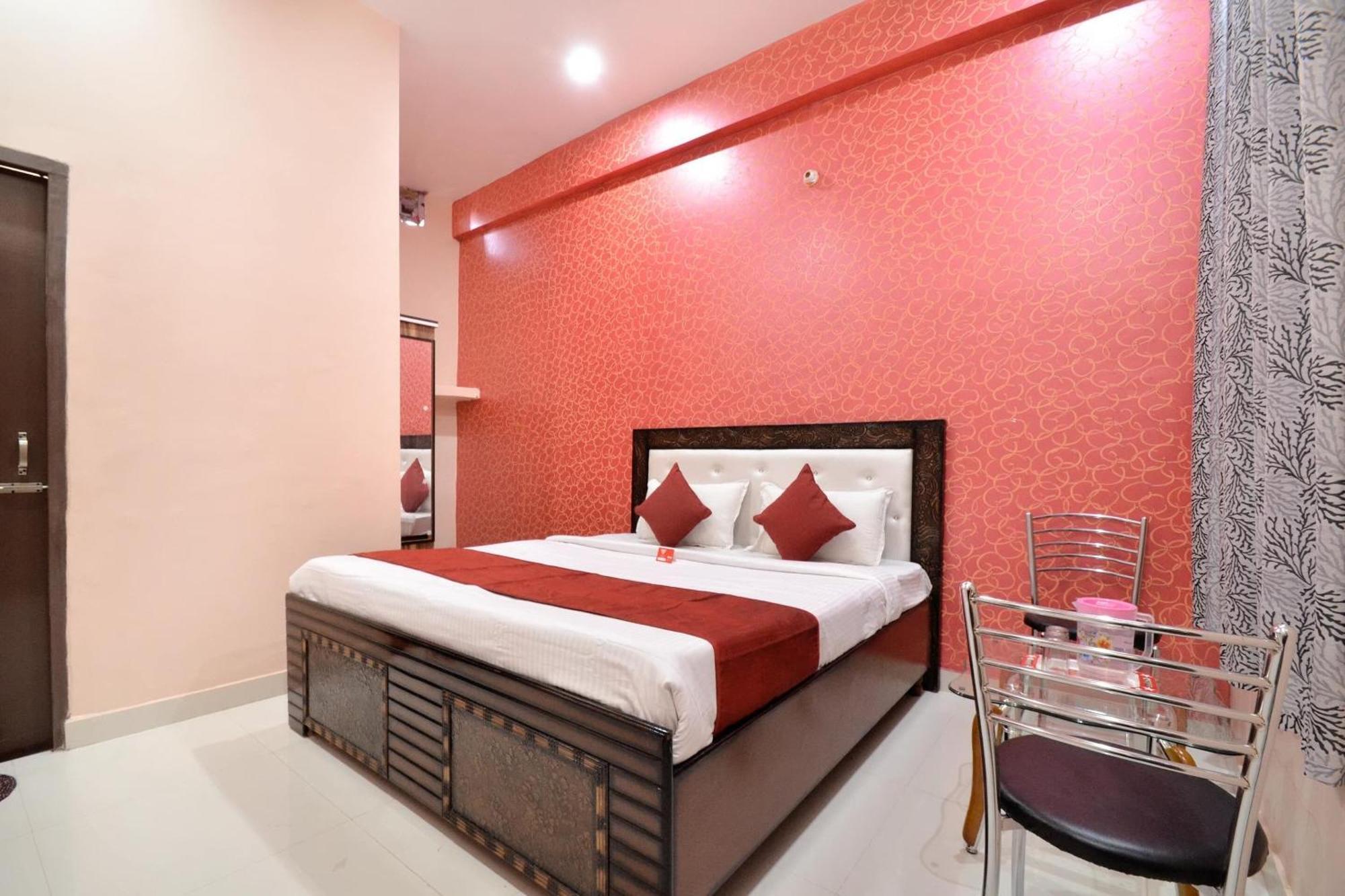 Hotel O Galaxy Nayagaon Extérieur photo