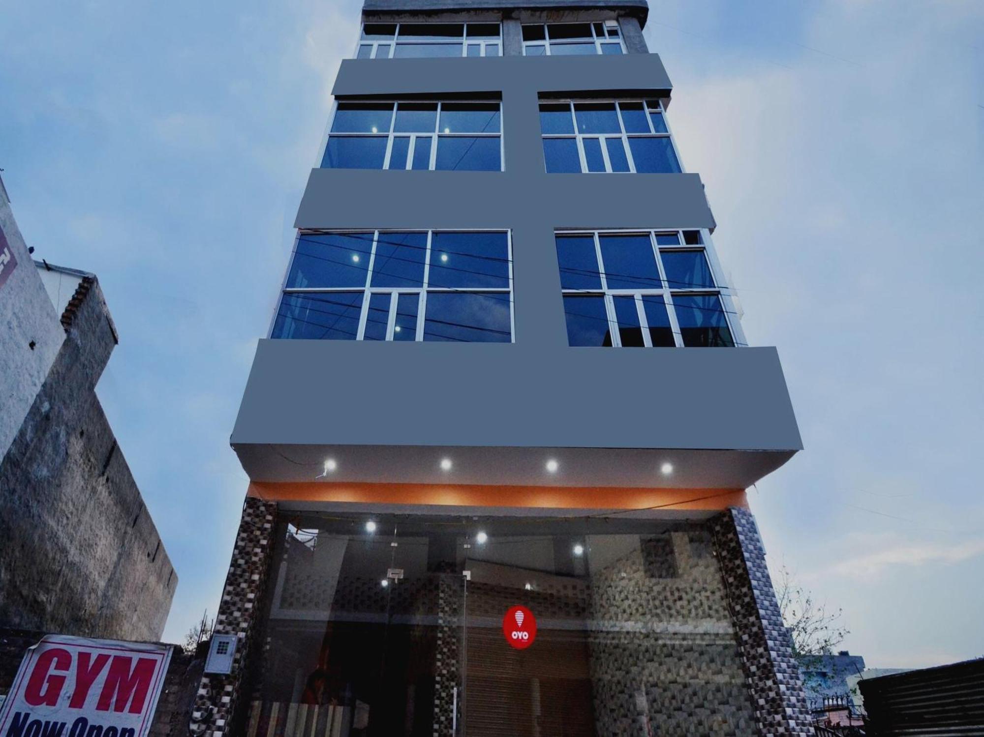 Hotel O Galaxy Nayagaon Extérieur photo